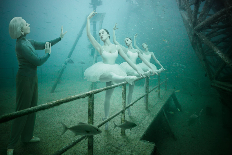 Illustration for article titled The Astonishing Treasures of Underwater Art Galleries